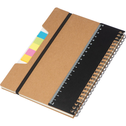 Carnet marron avec lastique et reliure spirale.