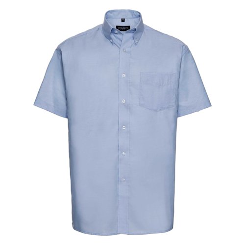 Chemise  manches courtes bleu Oxford en mlange coton-polyester avec patte de boutonnage et poche poitrine.