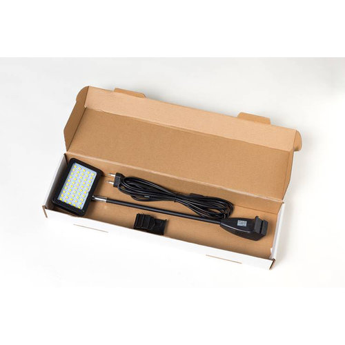 Lampe LED noire avec c�ble et prise pour pr�sentoirs.