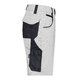 Short gris et blanc en coton-polyester avec poches.